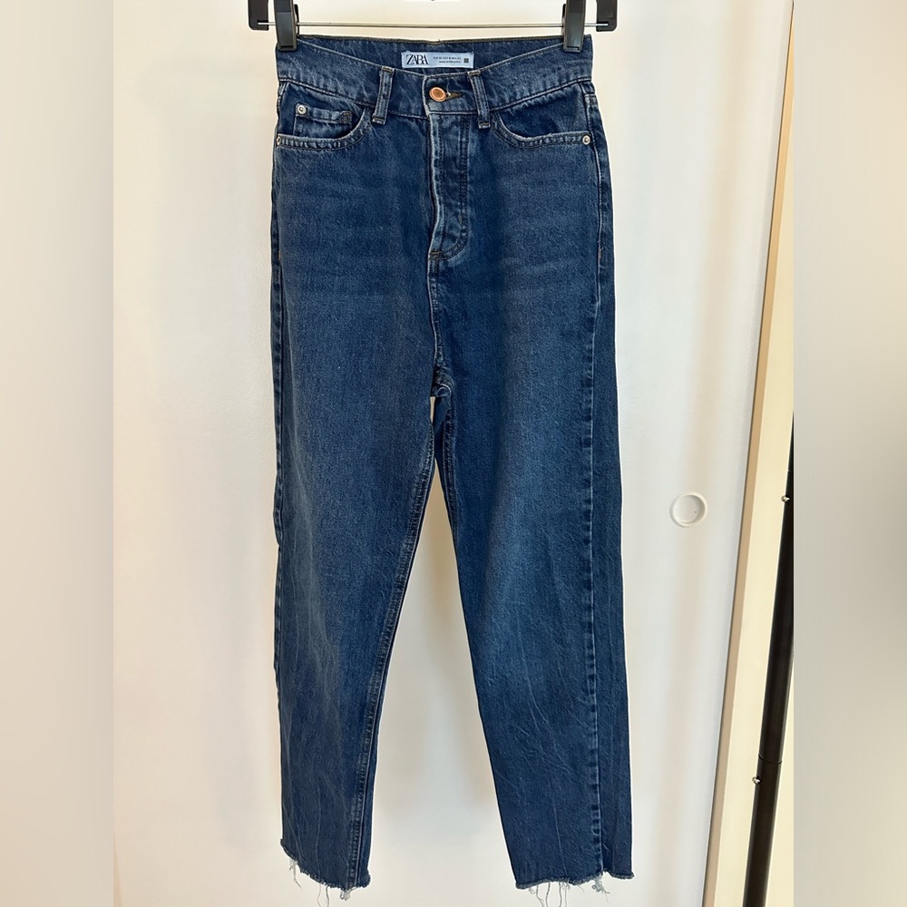 Lightly used Zara button up denim jeans- Size 0